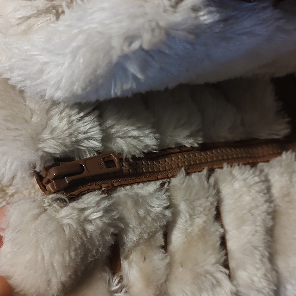 Makalu Girl Fur Boots - Picture 5 of 7